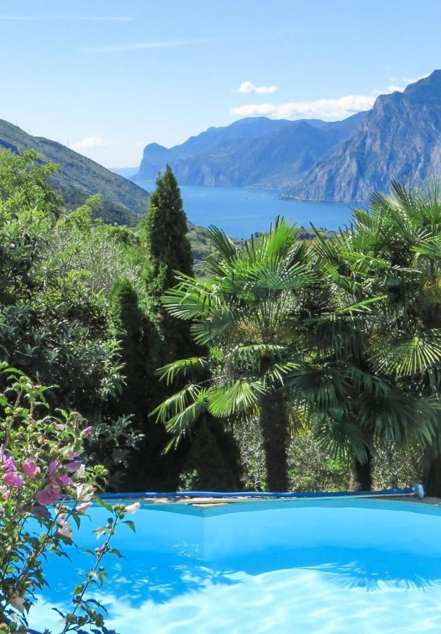 Casa San Tome Guest House Torbole Sul Garda Ngoại thất bức ảnh
