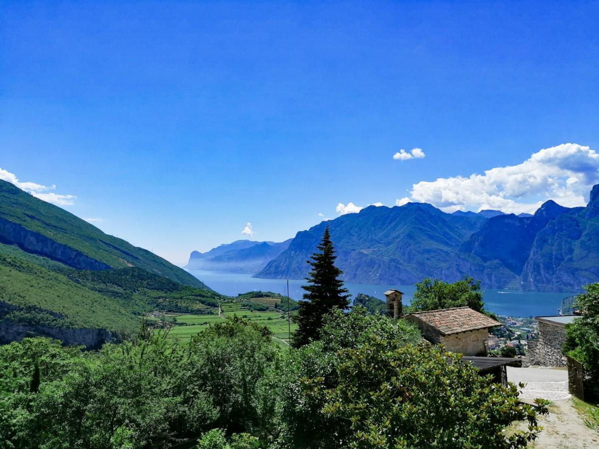 Casa San Tome Guest House Torbole Sul Garda Ngoại thất bức ảnh