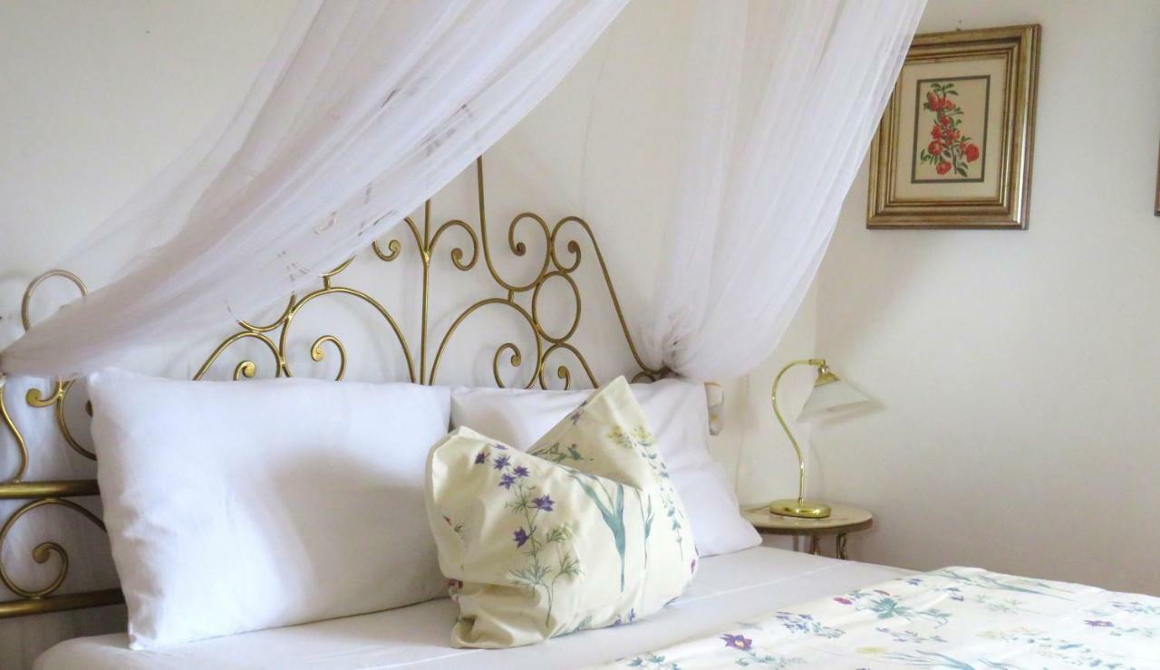 Casa San Tome Guest House Torbole Sul Garda Ngoại thất bức ảnh