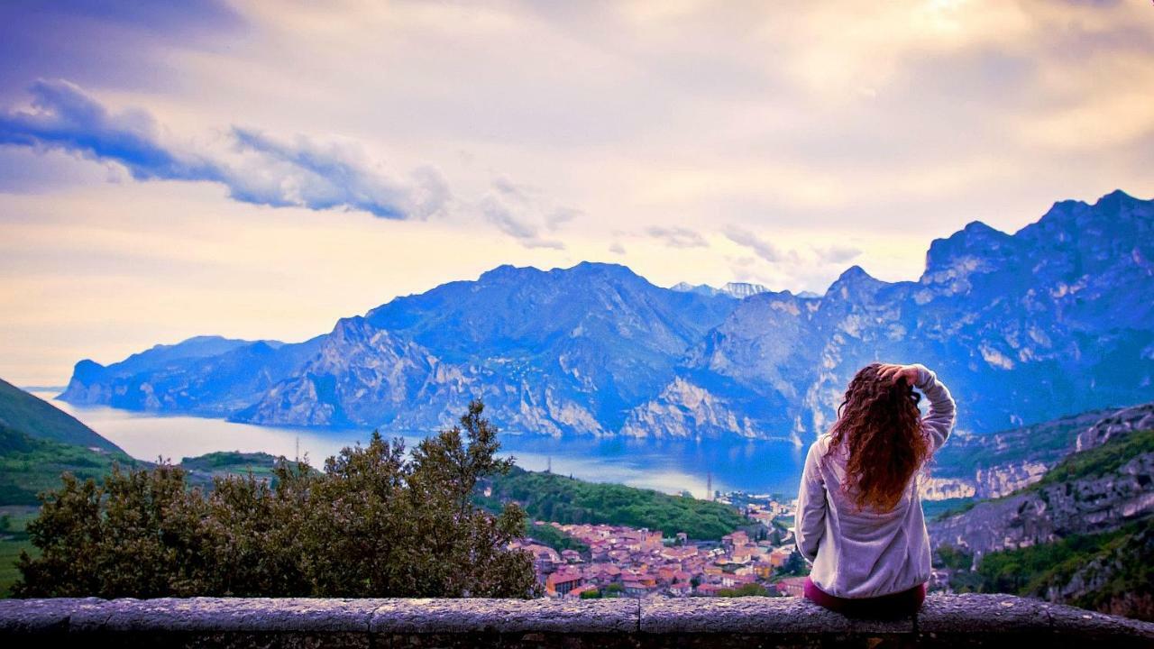 Casa San Tome Guest House Torbole Sul Garda Ngoại thất bức ảnh